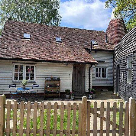 Beautiful 2 Bed Oast - 15 Acre Farm - Tunbridge Wells Villa Buitenkant foto