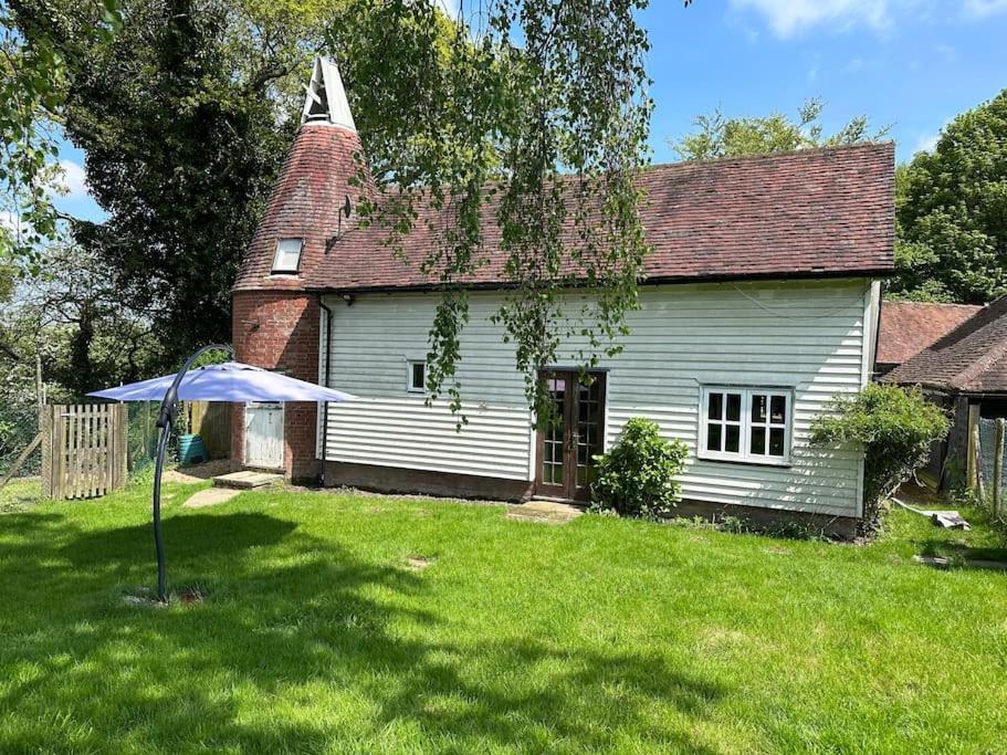 Beautiful 2 Bed Oast - 15 Acre Farm - Tunbridge Wells Villa Buitenkant foto